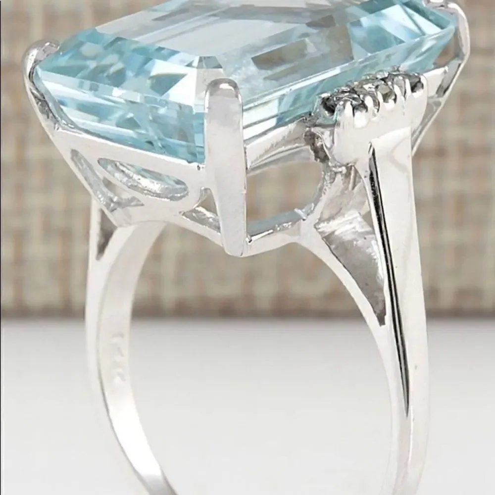 🔹New Beautiful 925 Silver Aquamarine Ring 🔹